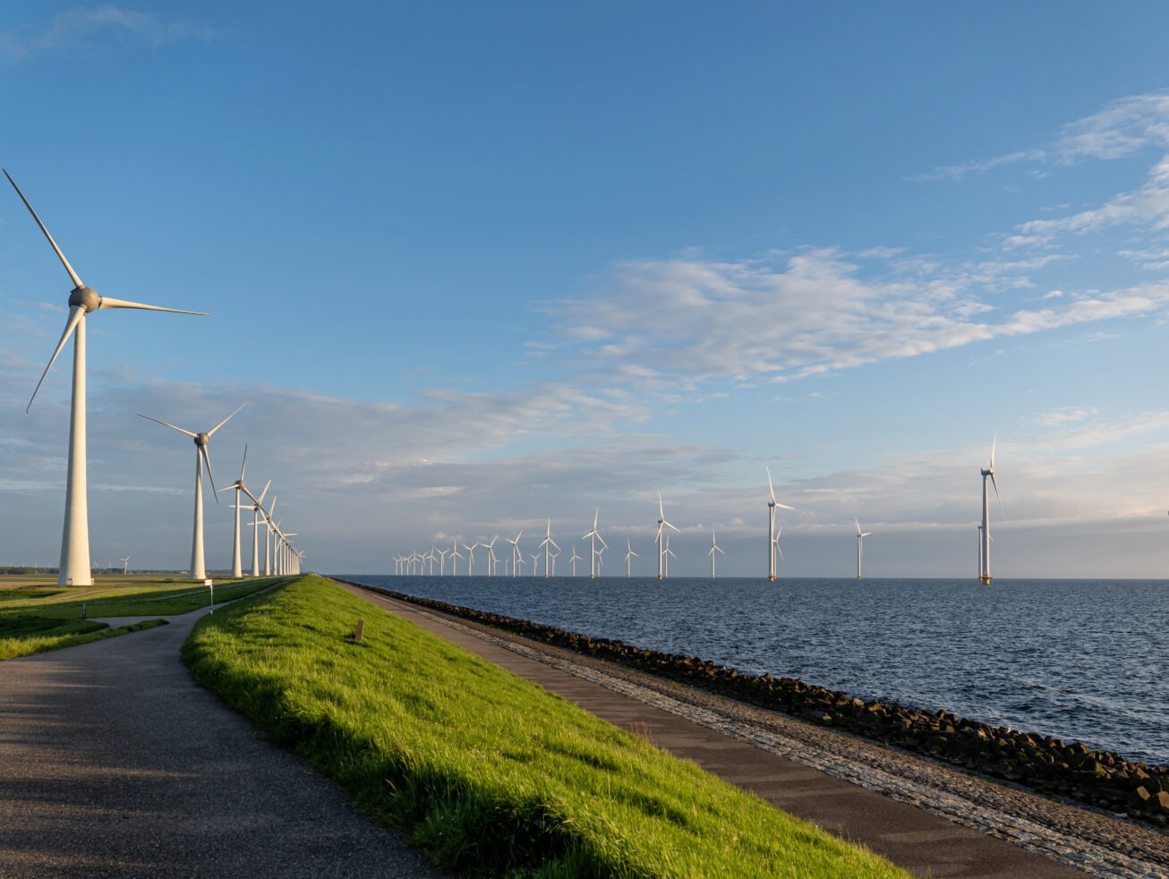 onshore-and-offshore-wind-farm