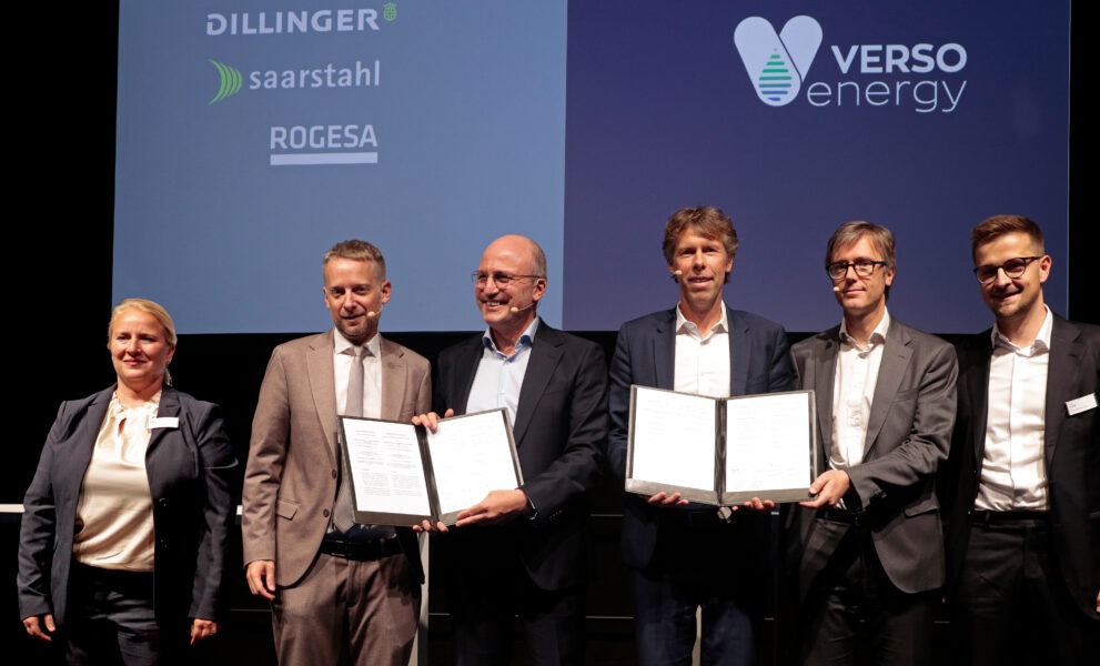 gruppenfoto_vertragsunterzeichnung_05-09-2025_hohe_aufloesung